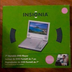 BRAND NEW PORTABLE DVD PLAYER